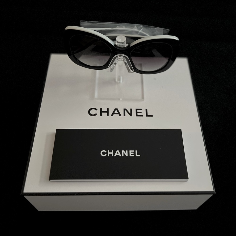 CHANEL SUNGLASSES